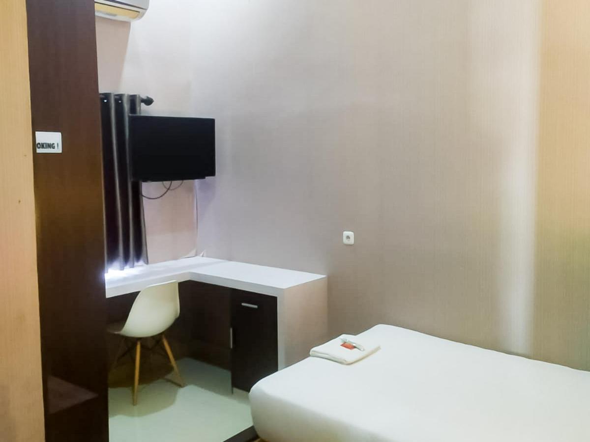 Reddoorz Syariah Near Sultan Syarif Kasim II Airport Hotell Pekanbaru Eksteriør bilde
